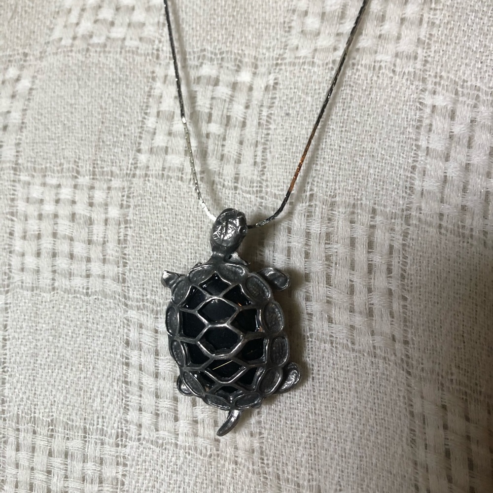 3/$10 Chunky Turtle Necklace